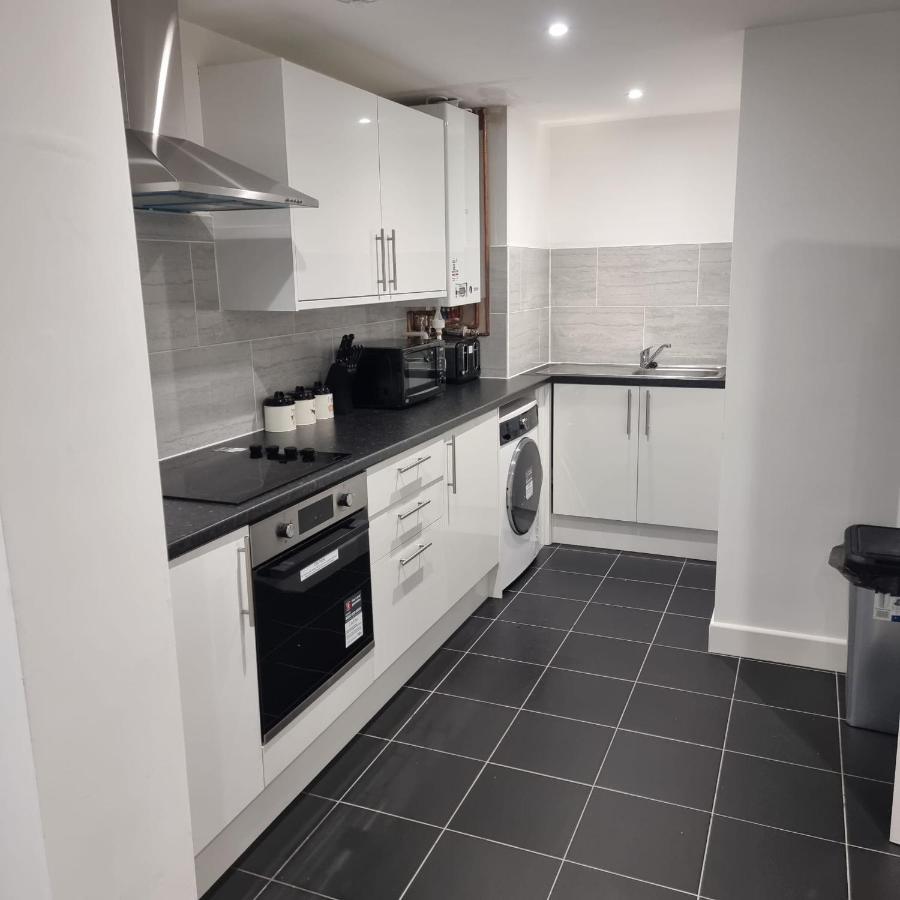 לונדון Classic 2 Bed Apartment In Oldkent Road מראה חיצוני תמונה