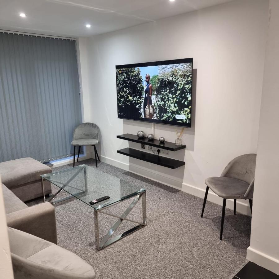 לונדון Classic 2 Bed Apartment In Oldkent Road מראה חיצוני תמונה