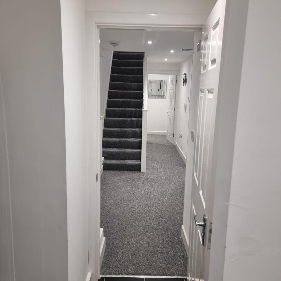 לונדון Classic 2 Bed Apartment In Oldkent Road מראה חיצוני תמונה