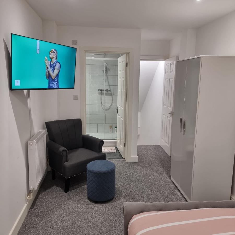 לונדון Classic 2 Bed Apartment In Oldkent Road מראה חיצוני תמונה