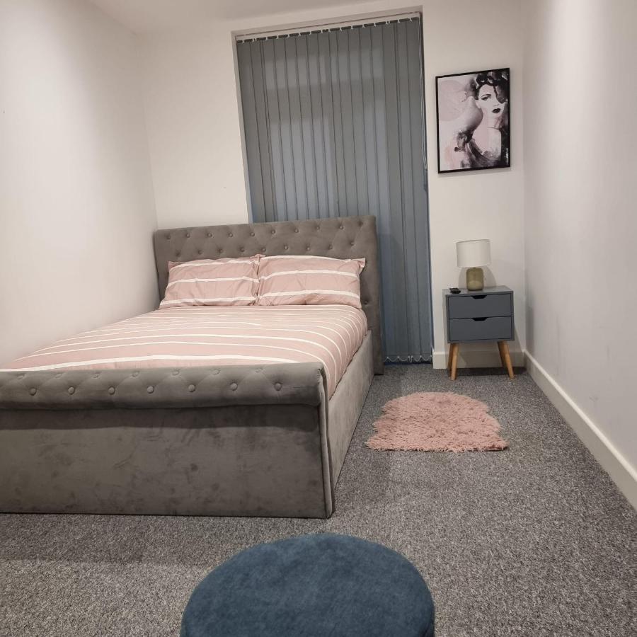 לונדון Classic 2 Bed Apartment In Oldkent Road מראה חיצוני תמונה