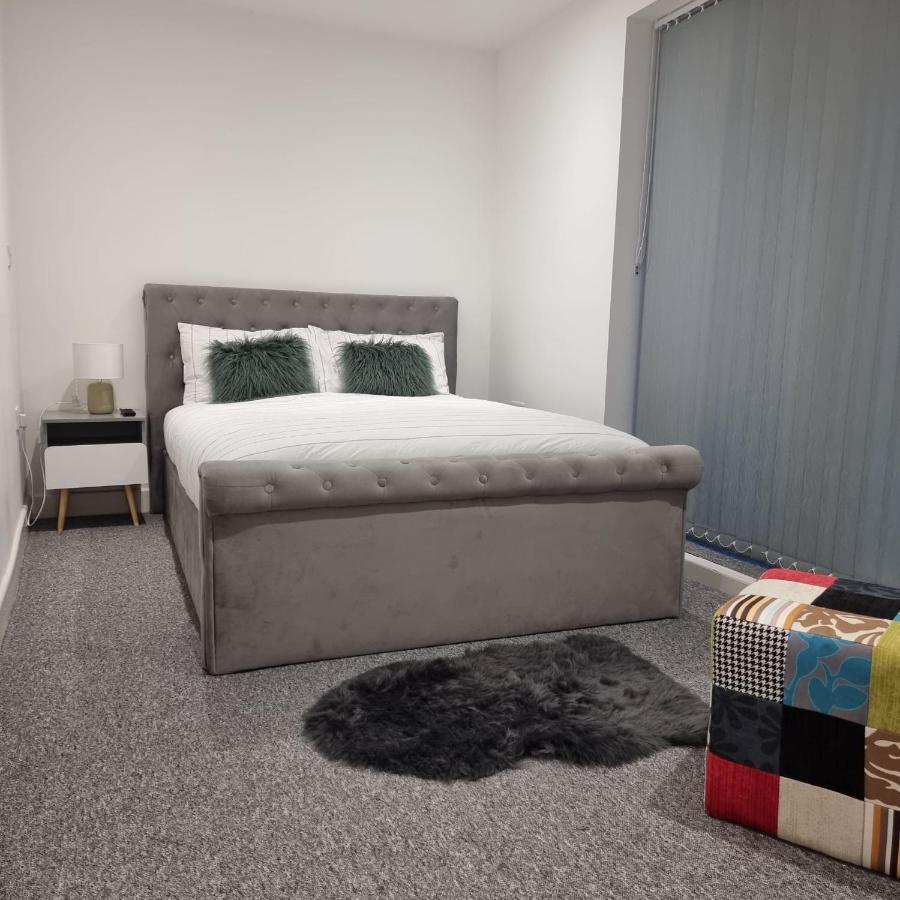 לונדון Classic 2 Bed Apartment In Oldkent Road מראה חיצוני תמונה